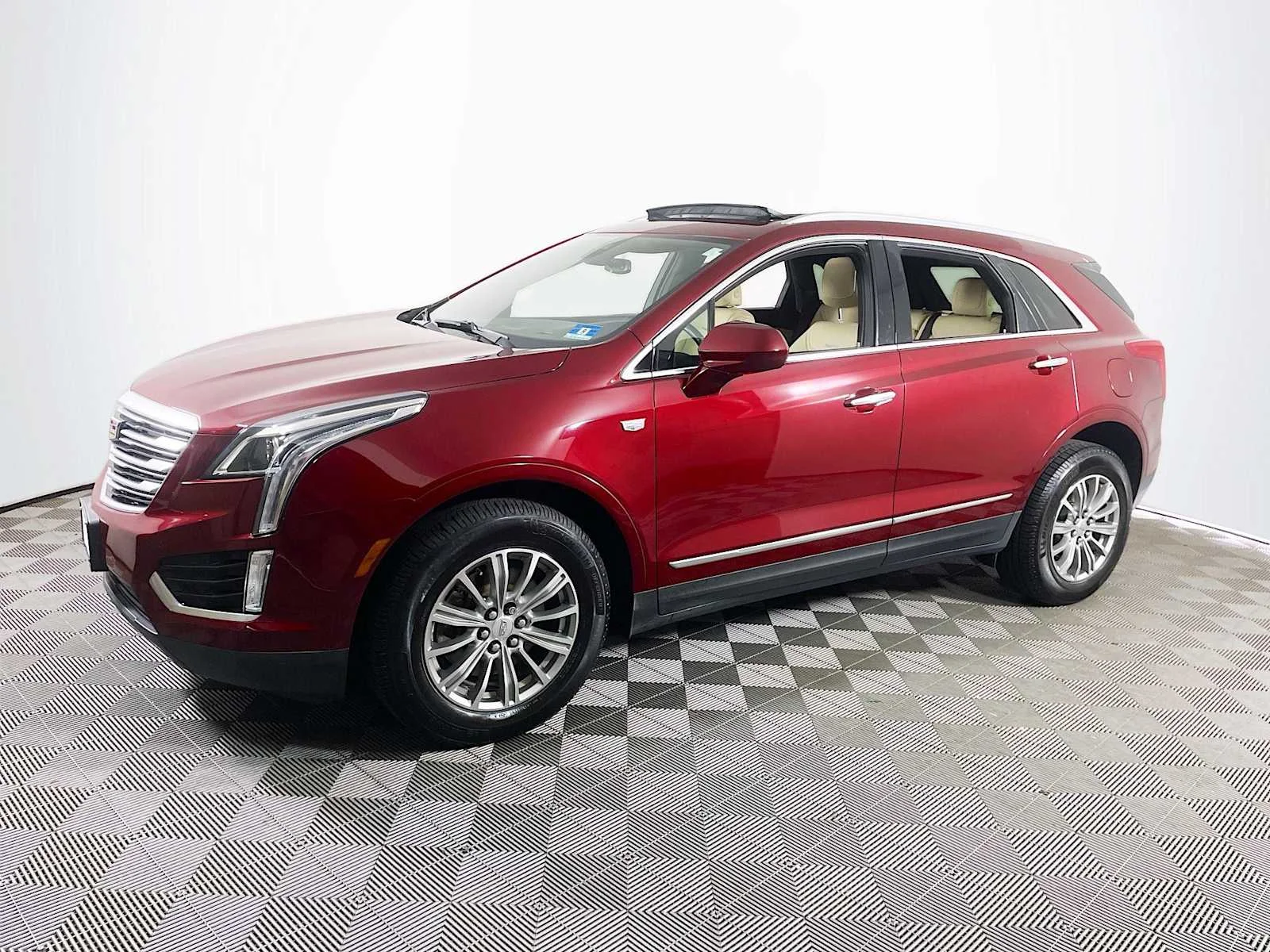 2018 Cadillac XT5 FWD Luxury's photo