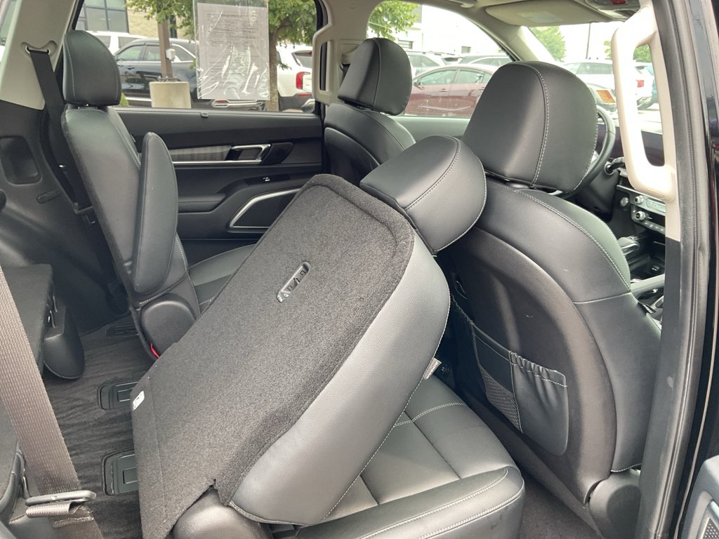 Certified Used 2024 Ebony Black Kia SX image 17