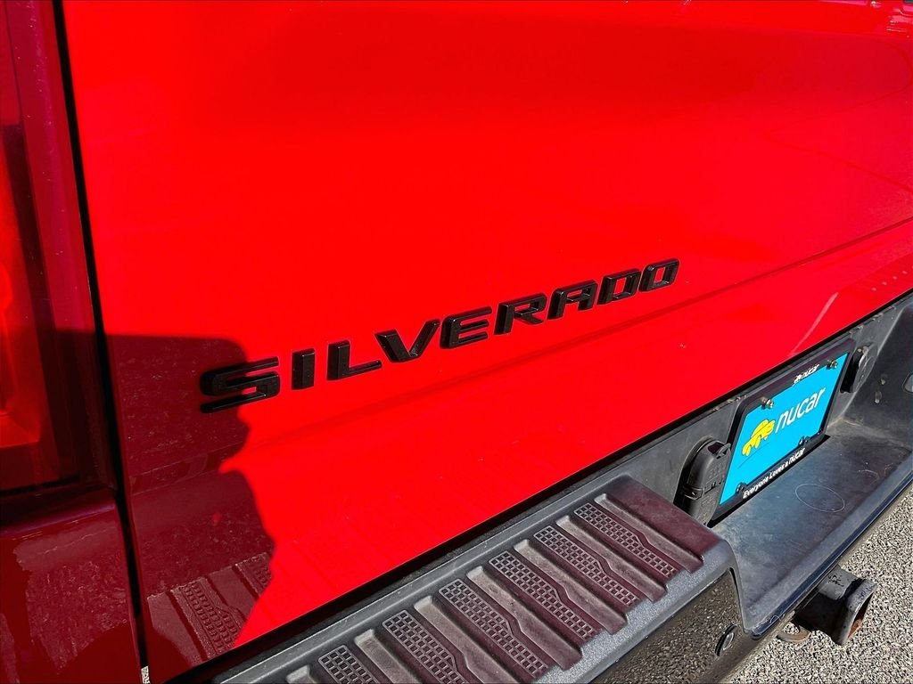 Used 2021 Red Hot Chevrolet LT Trail Boss image 28