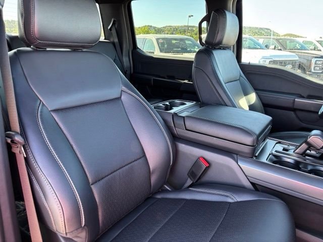 New 2026 Agate Black Metallic Ford Lariat® image 22