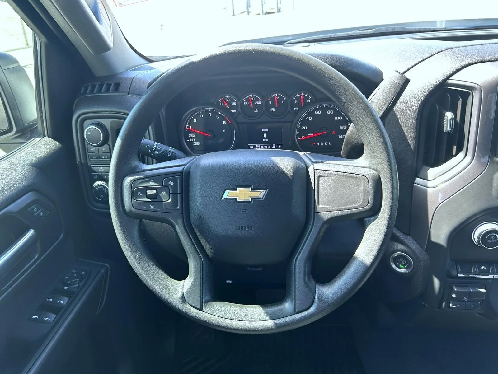 2024 Chevrolet Silverado 1500 Custom - Photo 11