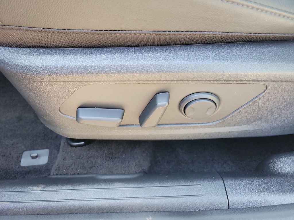 New 2026 Gray Kia EX image 25