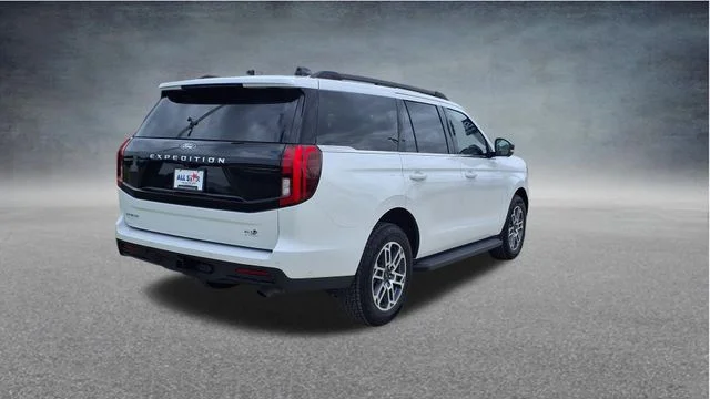 Used 2025 White Ford Active image 9