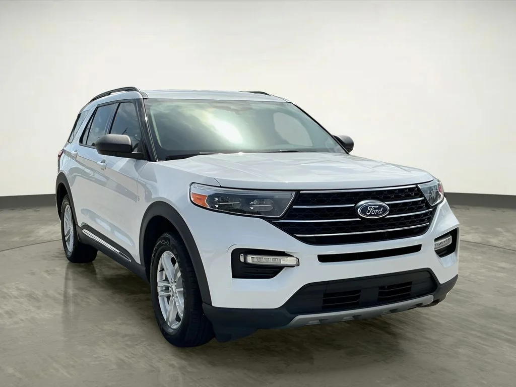 Used 2023 White Ford XLT image 11
