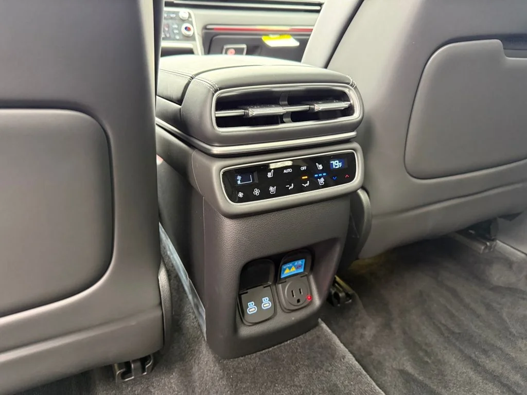 2025 GENESIS GV80 Prestige - Photo 19