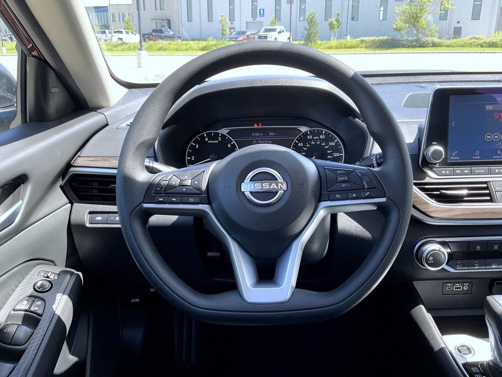 2025 Nissan Altima SV - Photo 11