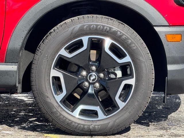 2021 Ford Bronco Sport Outer Banks photo 3