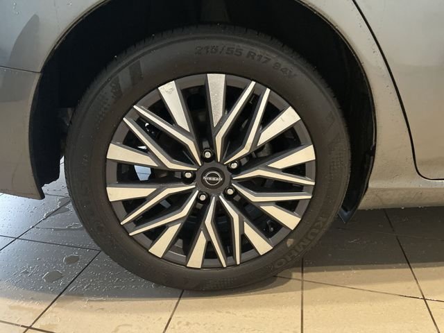 2025 Nissan Altima SV - Photo 35