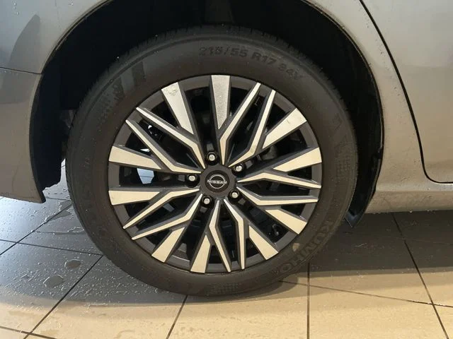 2025 Nissan Altima SV - Photo 35