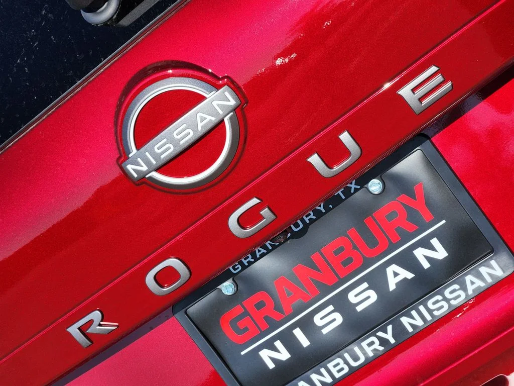 New 2026 Scarlet Ember Tintcoat Nissan SV image 6