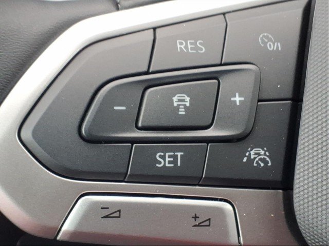 New 2026 Monument Gray Volkswagen SEL 4Motion image 22