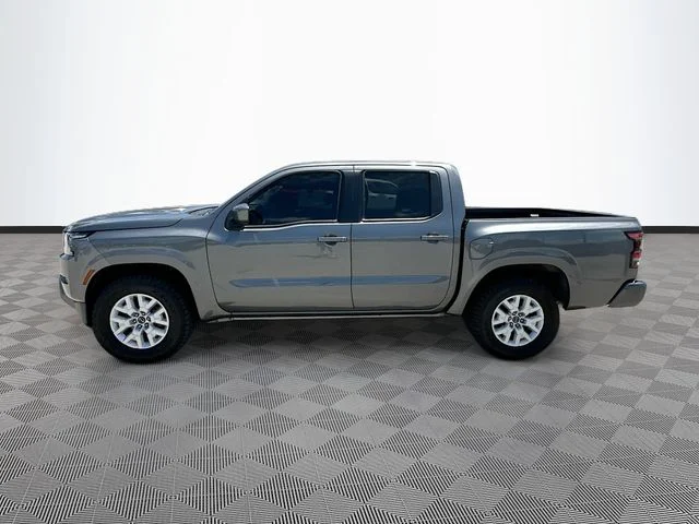 Used 2022 Gray Nissan SV image 8