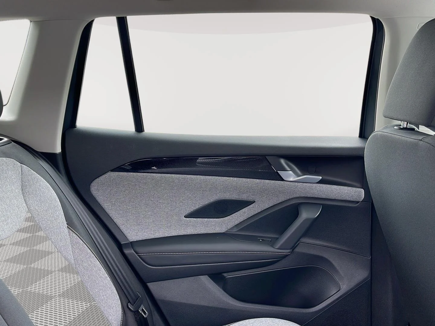 New 2026 Platinum Gray Metallic Volkswagen S image 12