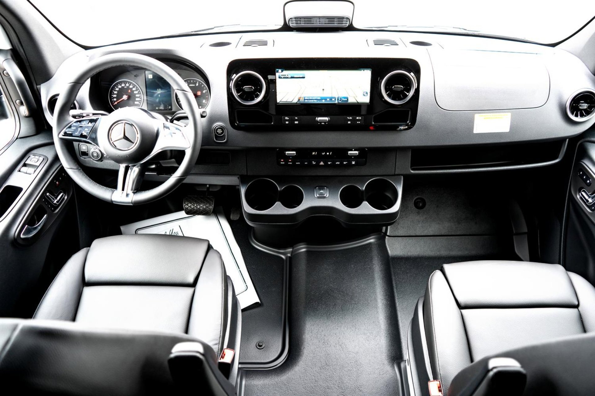 2025 Mercedes-Benz Sprinter Passenger Van Base - Photo 23