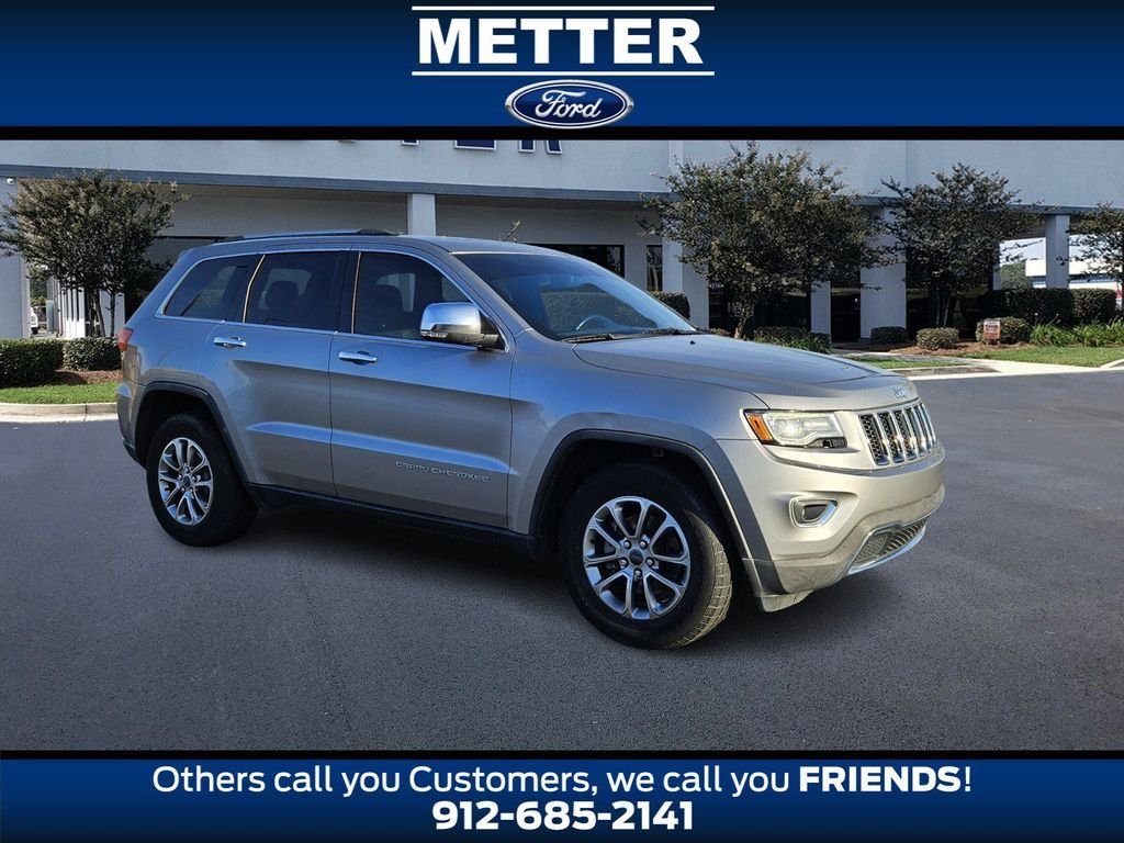 Used 2016 Silver Jeep Limited image 1