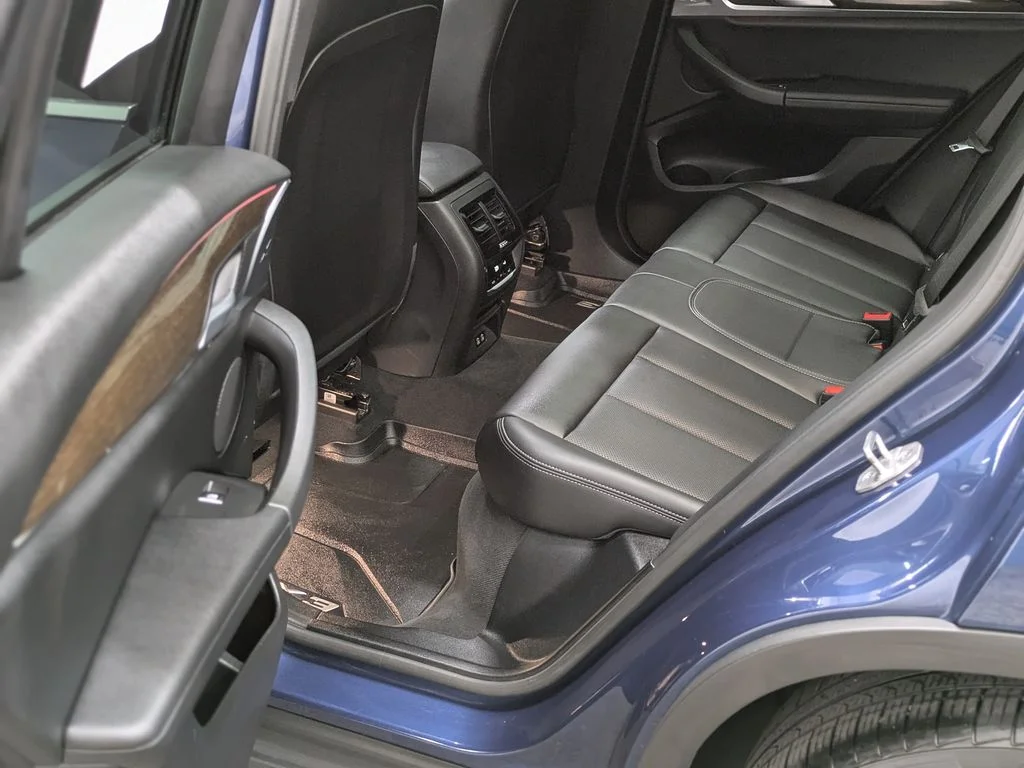 Used 2022 Blue BMW xDrive30i image 33