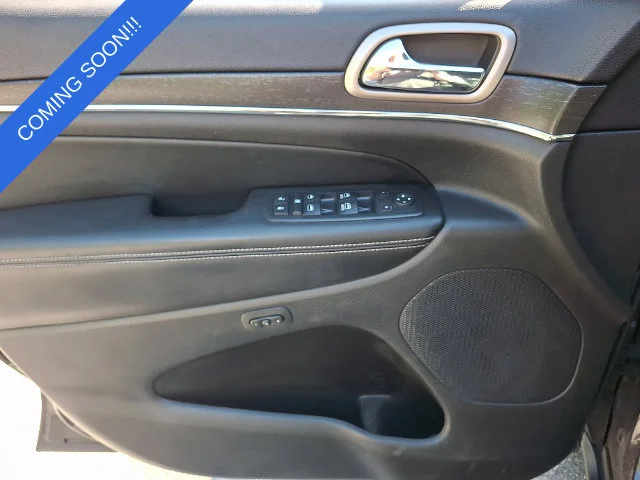 Used 2015 Black Jeep Limited image 13