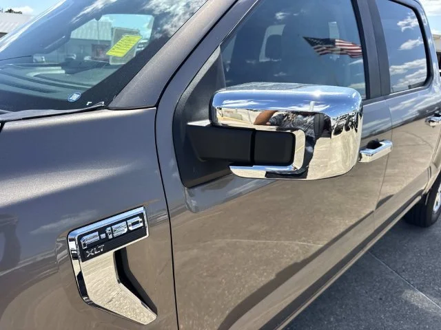 Used 2023 Gray Ford XLT image 11
