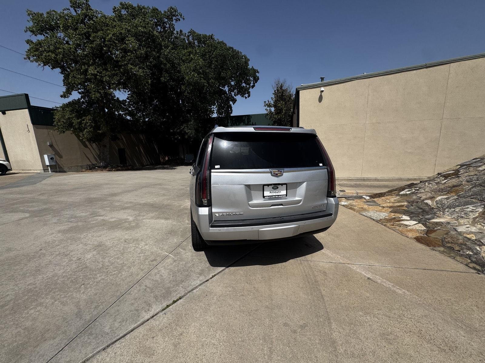 Used 2017 Radiant Silver Metallic Cadillac Platinum image 4