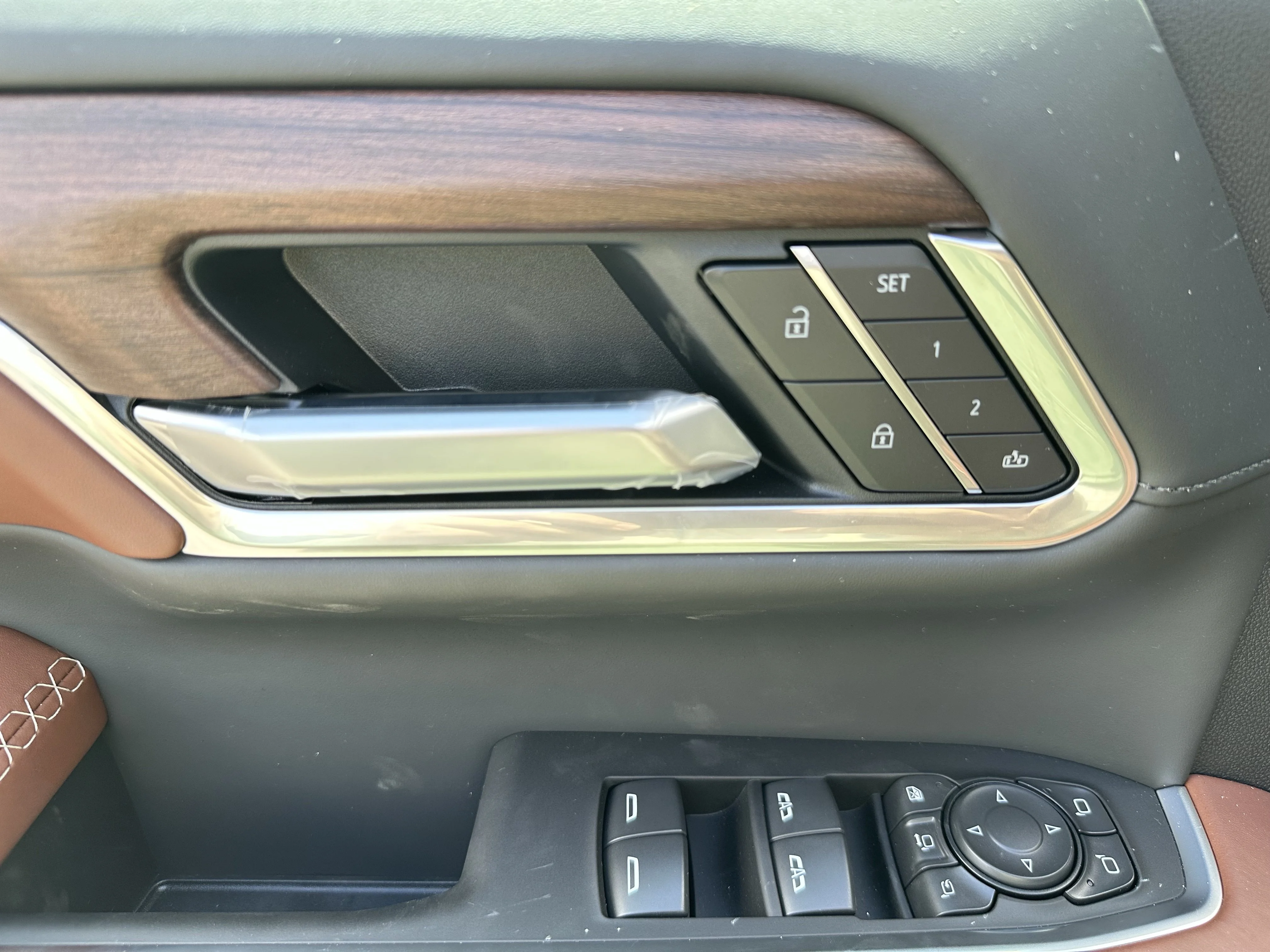 New 2026 Onyx Black GMC Denali Ultimate image 9