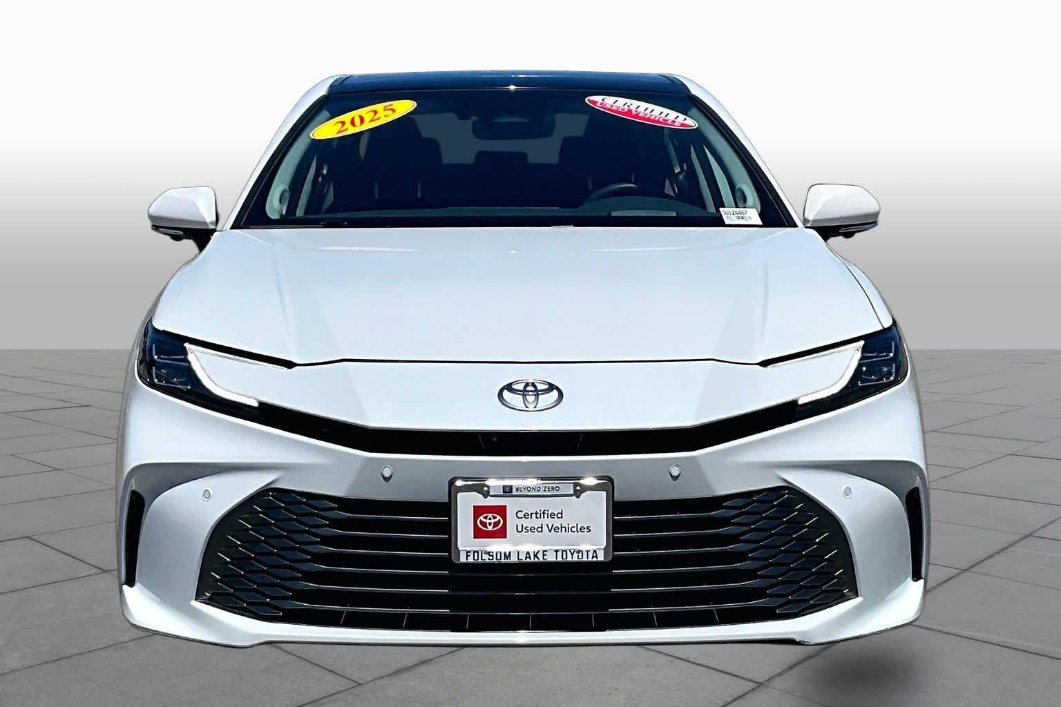 Certified Used 2025 Wind Chill Pearl Toyota XLE image 3