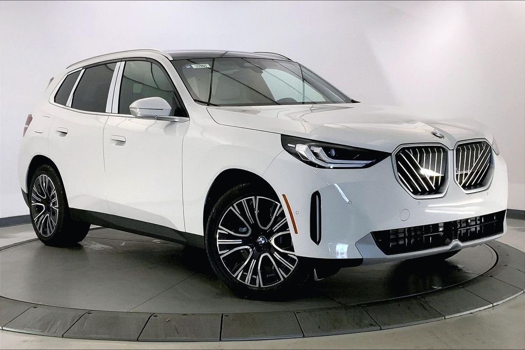 Used 2026 Alpine White BMW  image 11