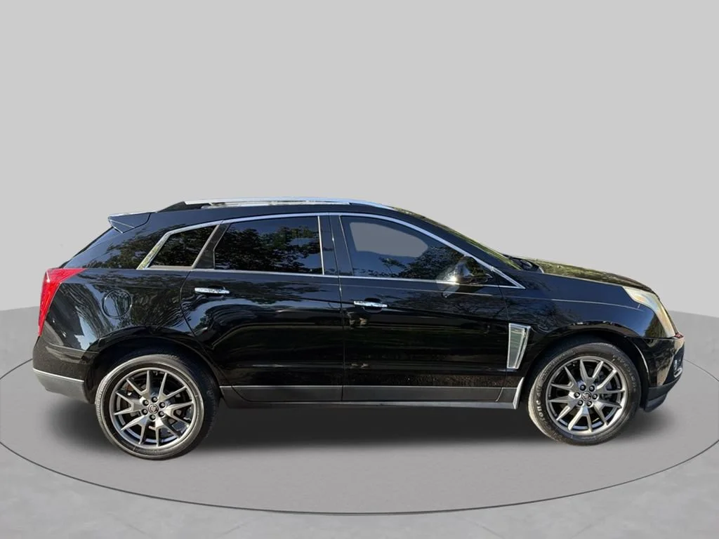Used 2015 BLACK RAVEN Cadillac Performance Collection image 4