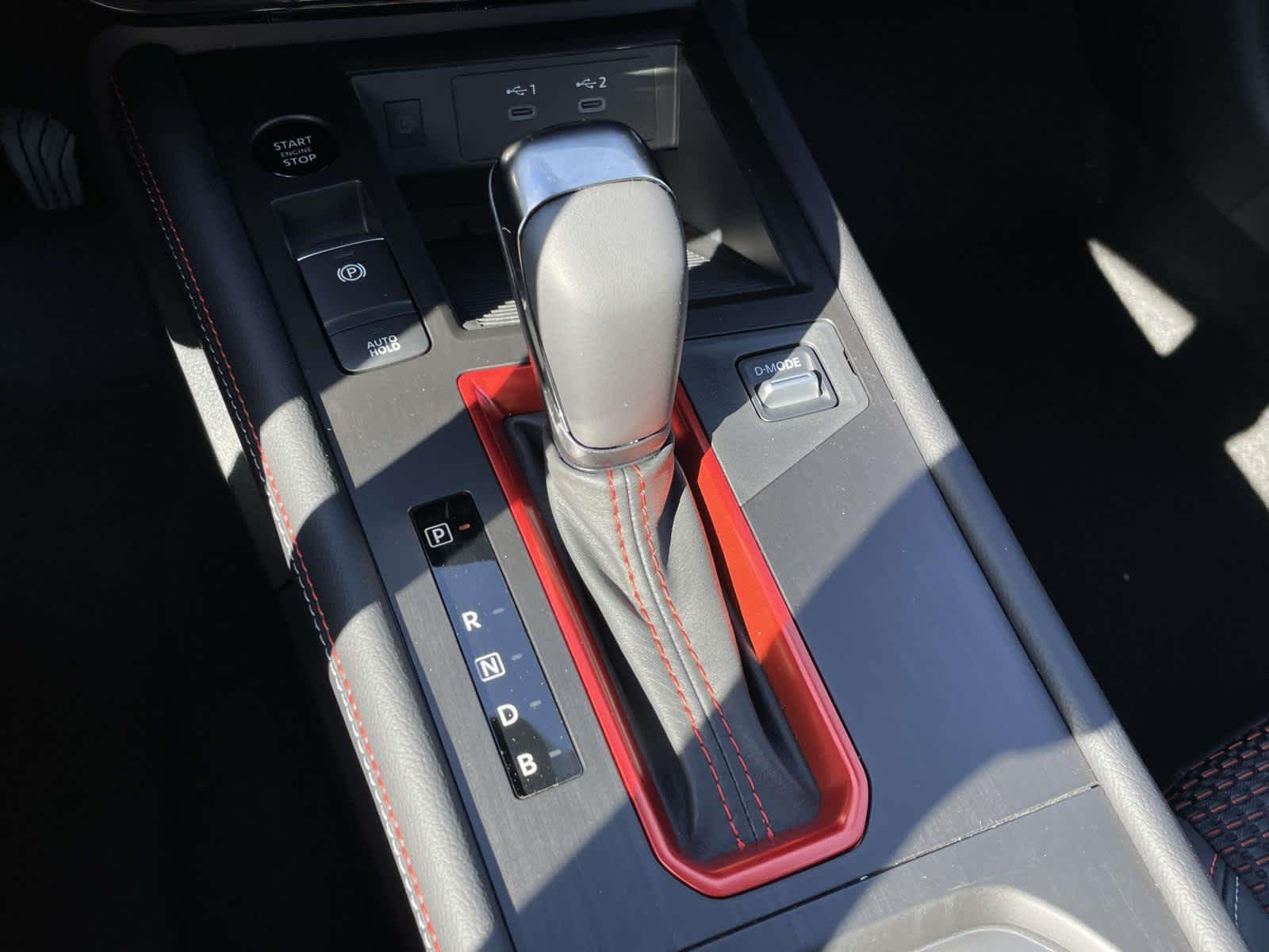 New 2026 Aspen White Tricoat/Super Black Nissan SR image 26