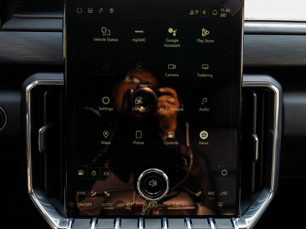 New 2026 Sterling Metallic GMC Elevation image 65