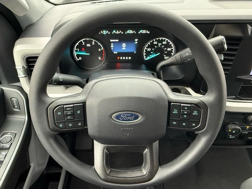 New 2026 Oxford White Ford F-250® XLT image 9