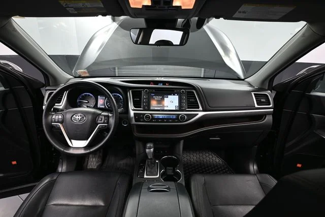 Used 2018 Black Toyota Limited image 25