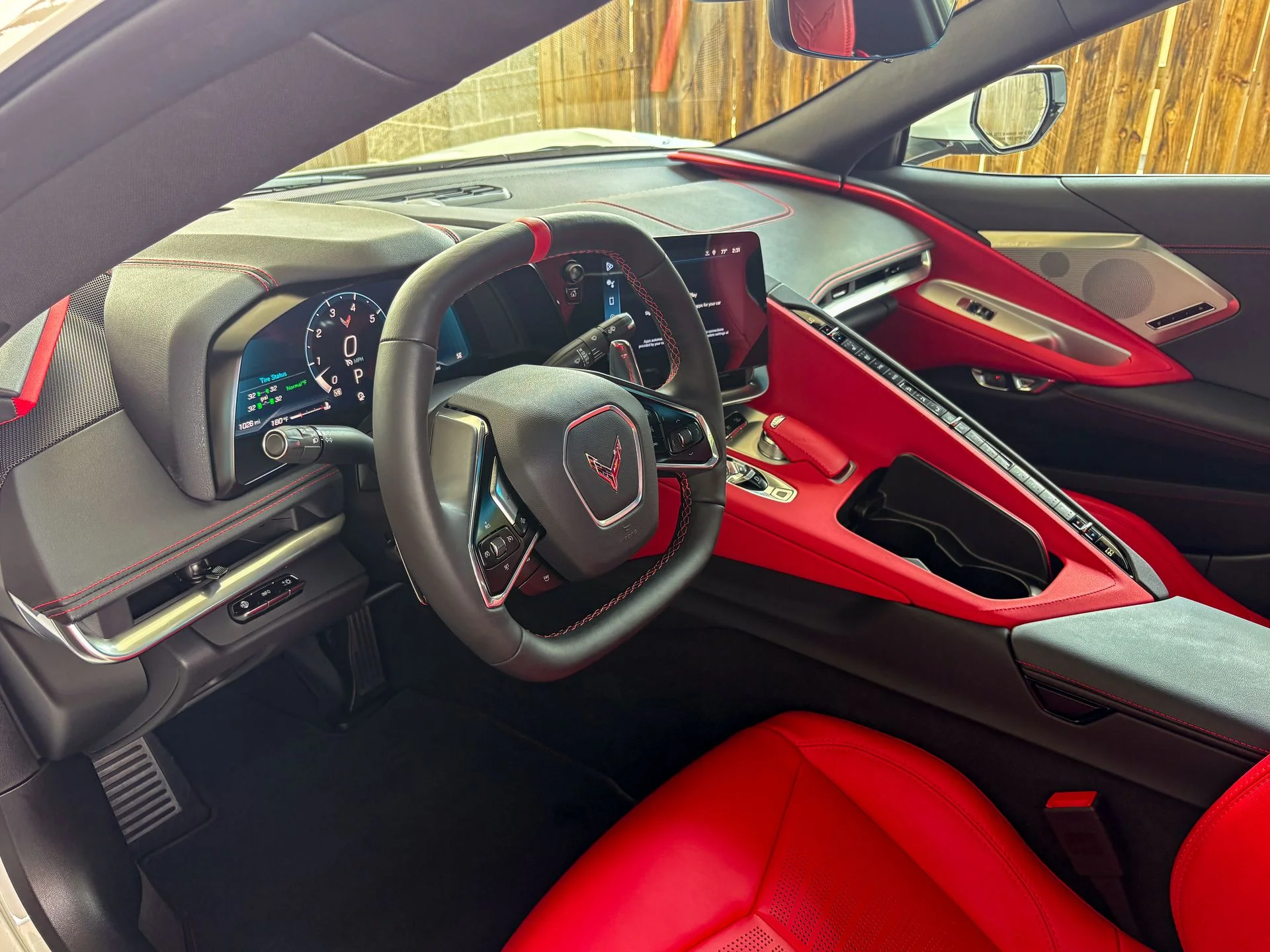 Used 2024 White Chevrolet Stingray image 26