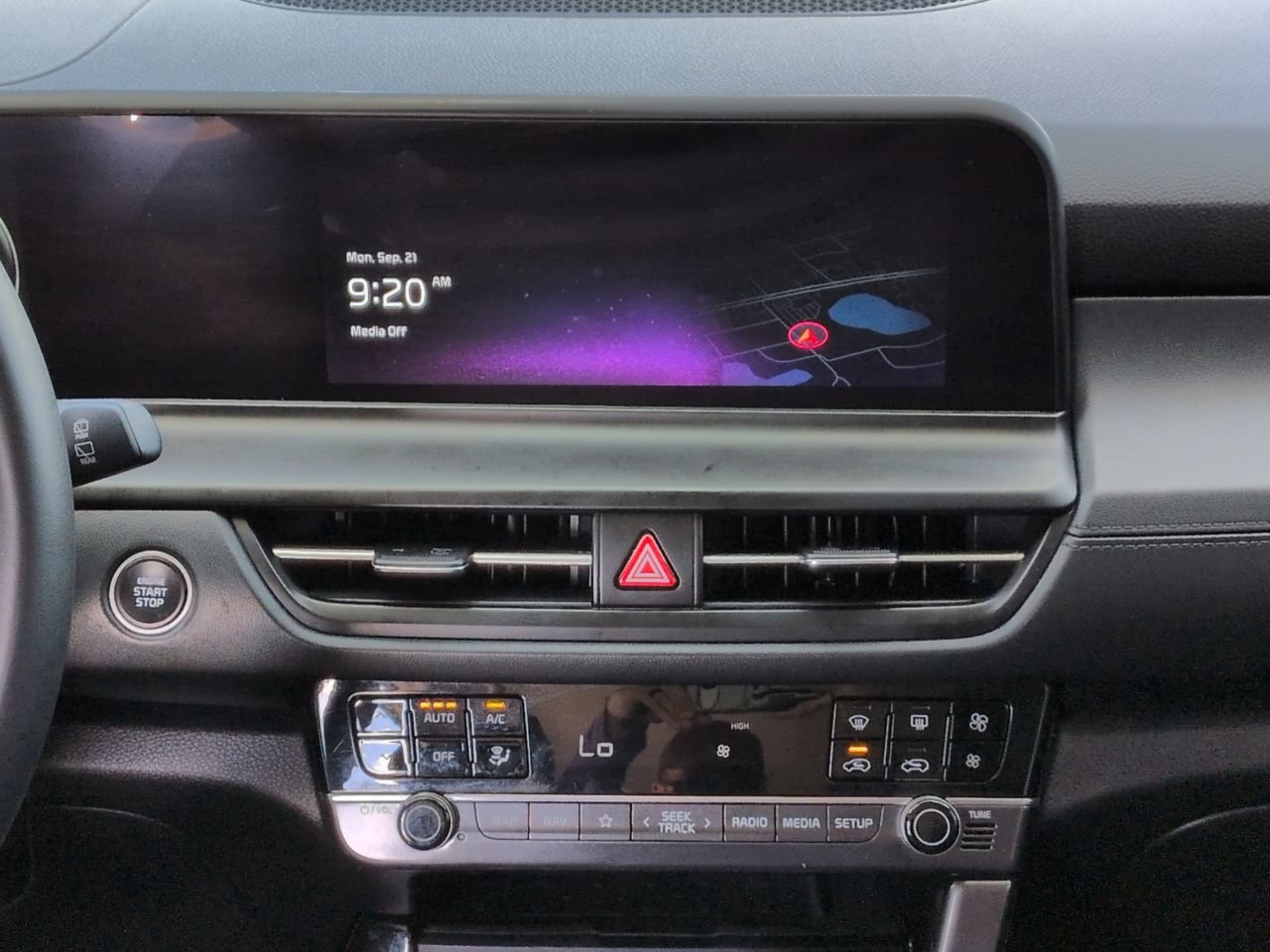 Certified Used 2024 Snow White Pearl Kia EX image 14