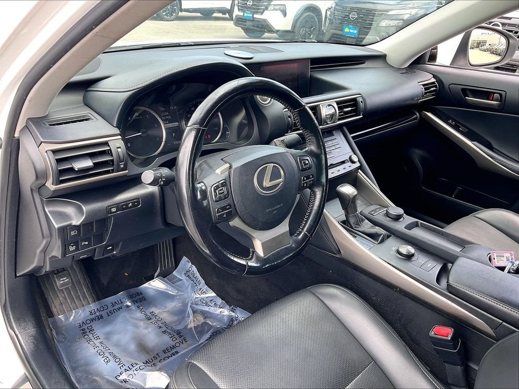 Used 2017 Eminent White Pearl Lexus 200t image 8