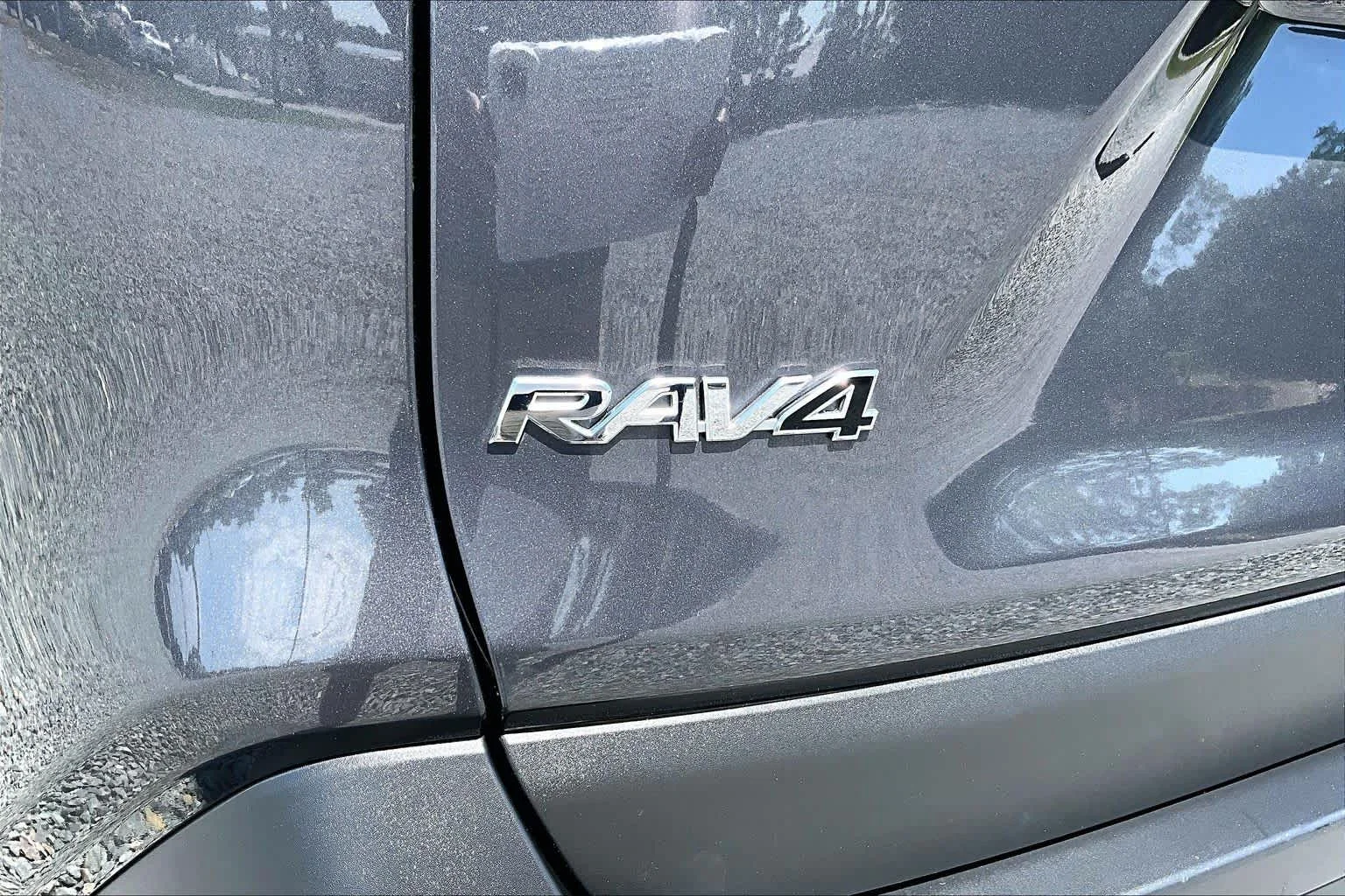 Used 2025 Magnetic Gray Metallic Toyota XLE image 31