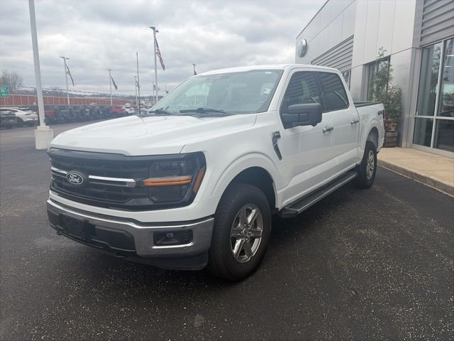 Used 2024 White Ford XLT image 3