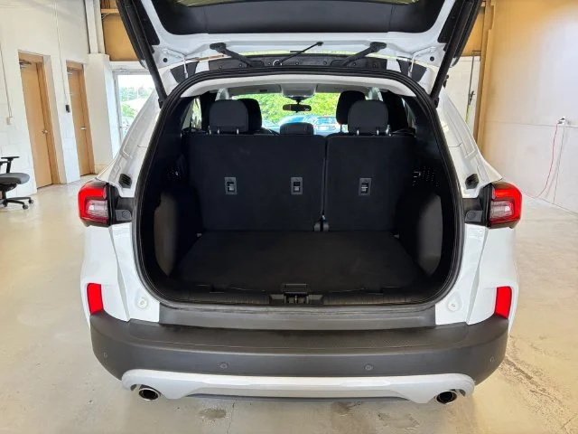 Used 2024 White Ford Active image 22