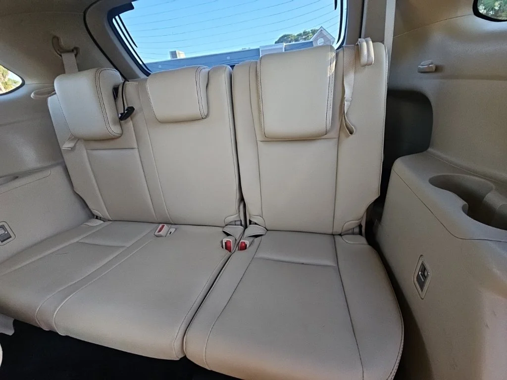 Used 2017 White Toyota XLE image 17