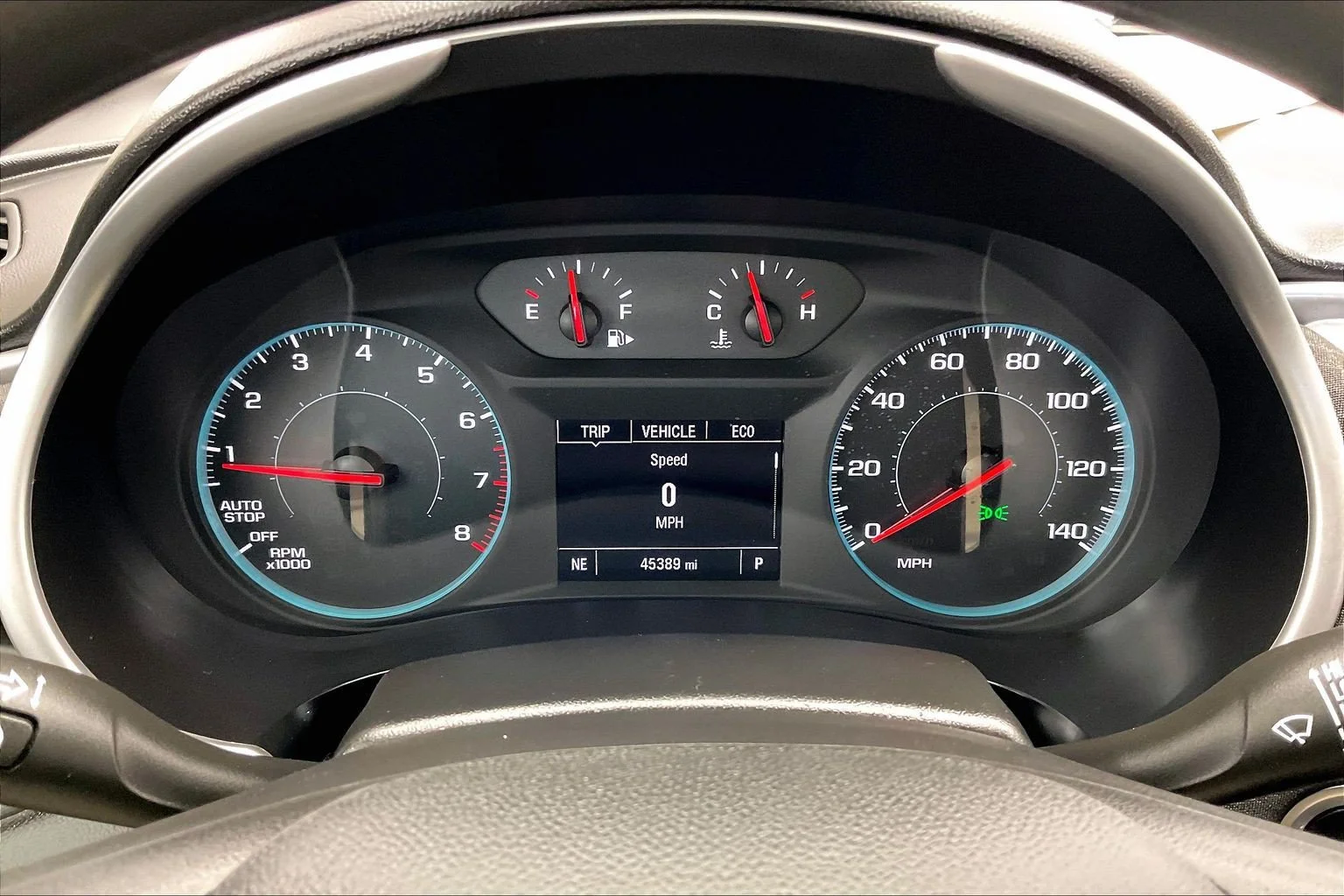 Used 2025 Summit White Chevrolet LT image 23
