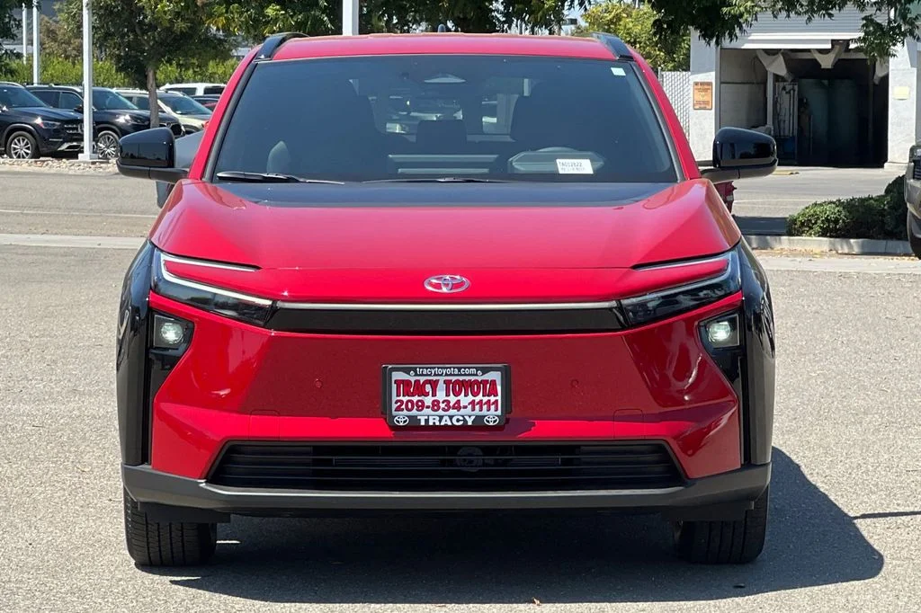 New 2026 Supersonic Red <sup>1</sup> Toyota  XLE image 8