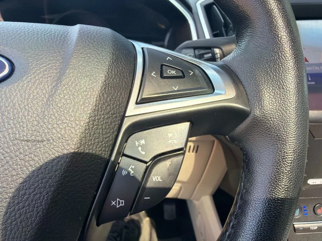 Used 2020 Blue Ford Titanium image 28