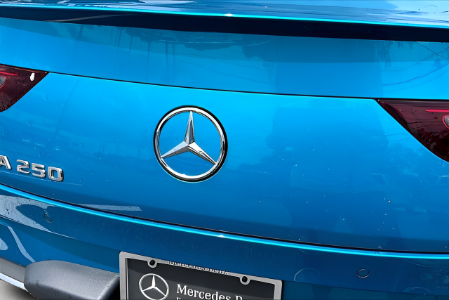 Used 2025 Blue Mercedes-Benz CLA 250 image 33