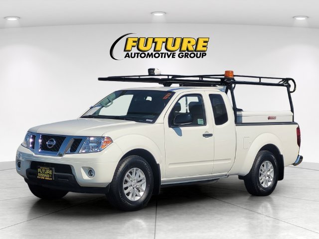 Used 2020 White Nissan SV image 5