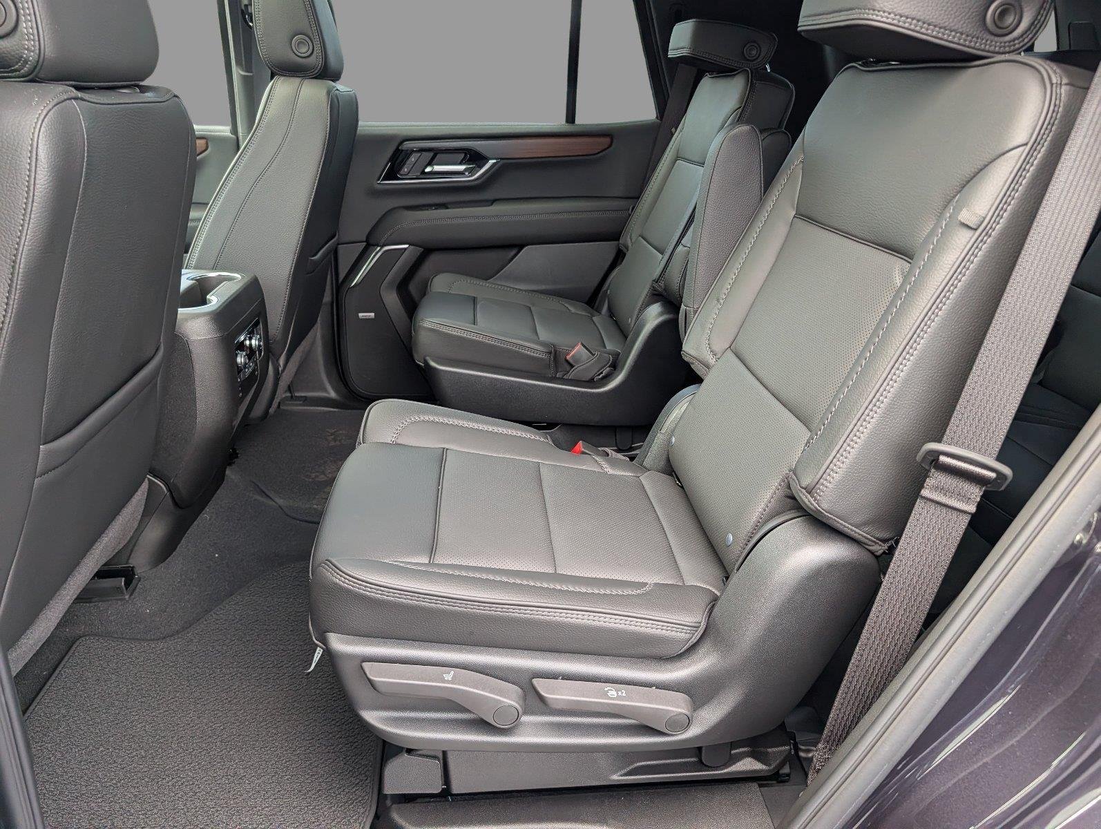 New 2026 Titanium Rush Metallic GMC Denali image 32