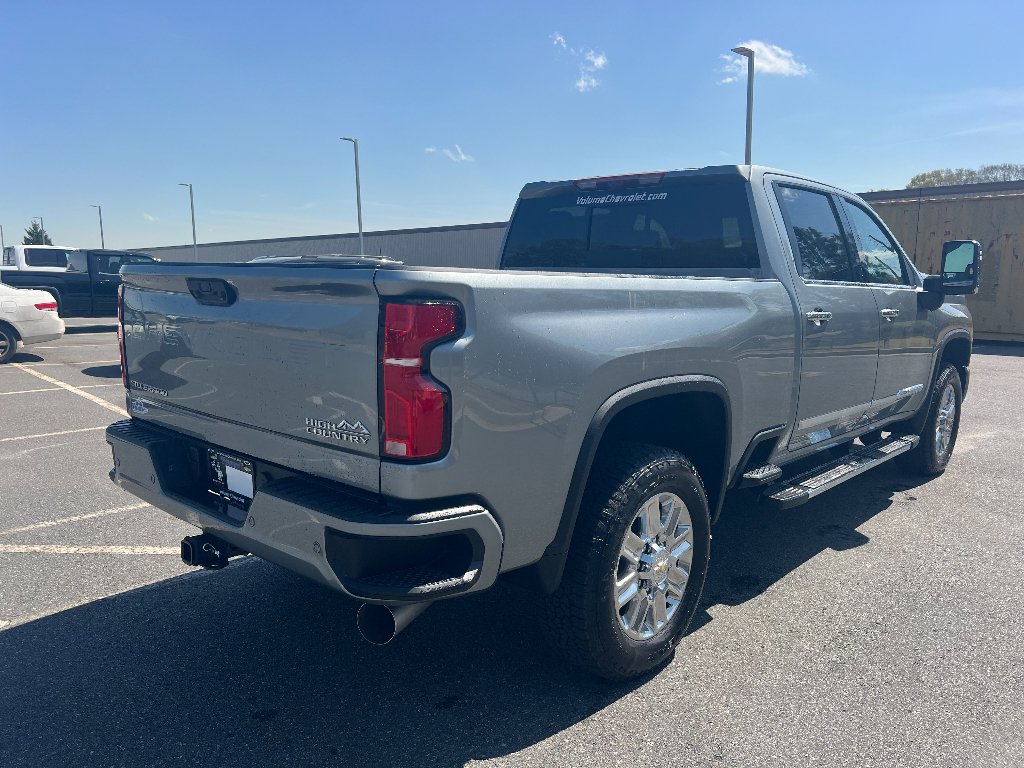 2025 Chevrolet Silverado 2500 HD High Country - Photo 8