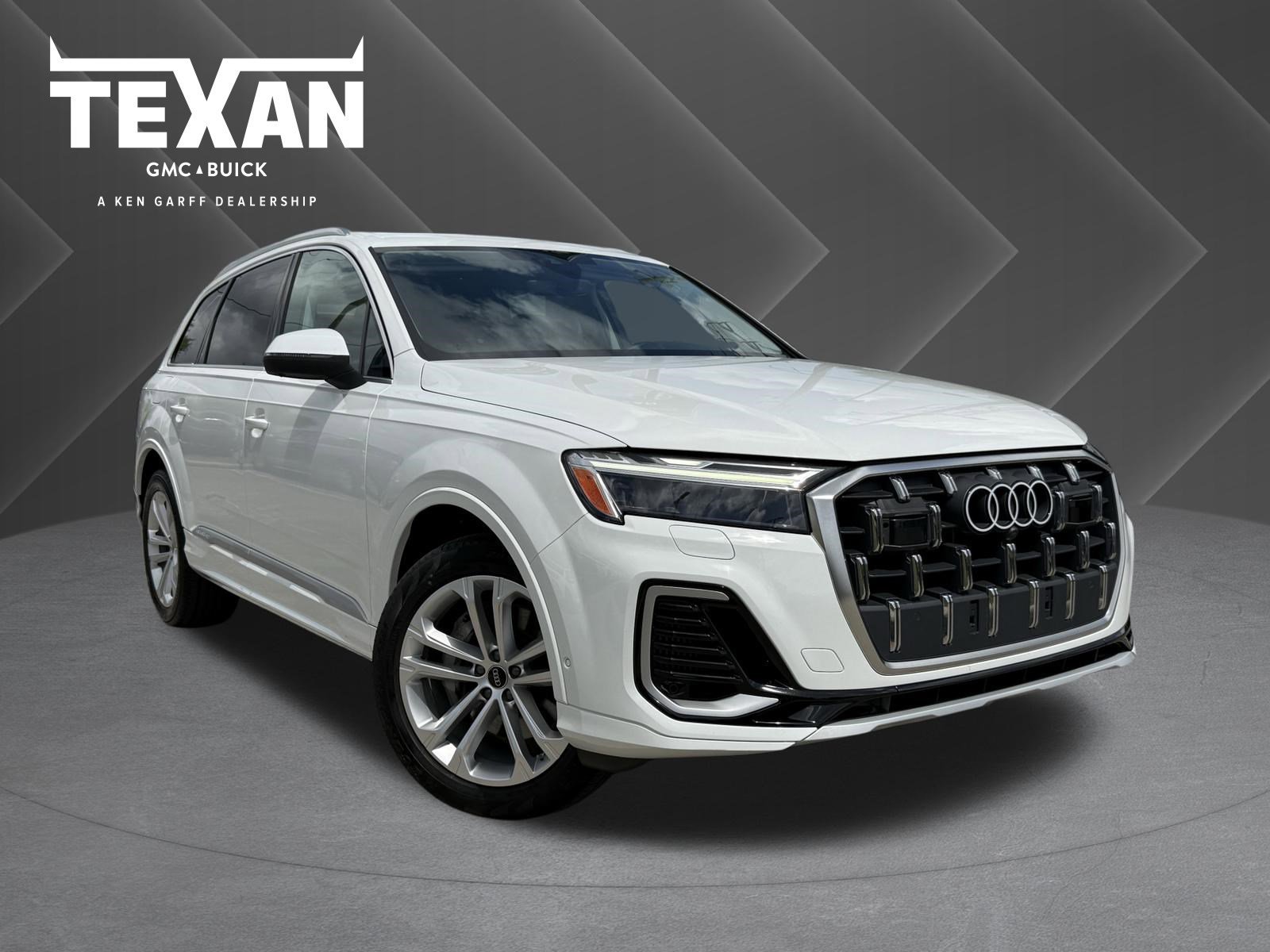 2025 Audi Q7 55 Premium Plus quattro Tiptronic's photo