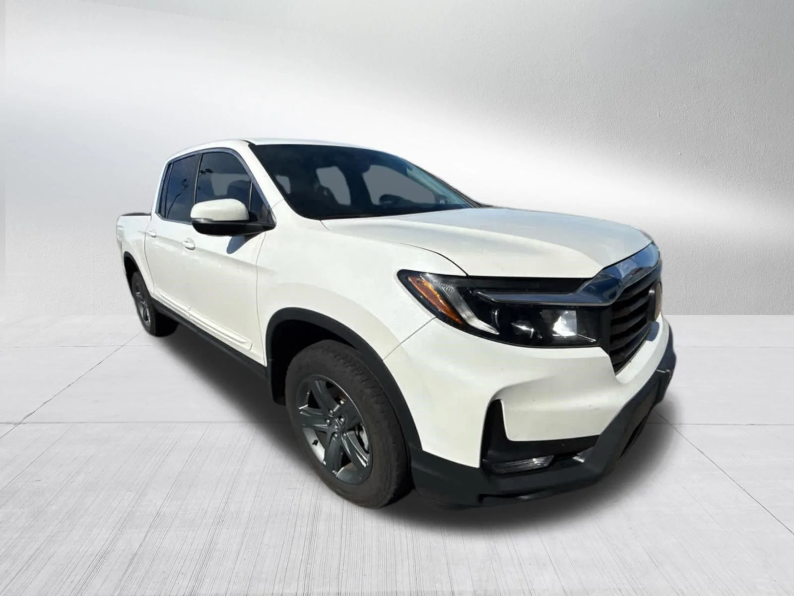 Used 2023 Platinum White Pearl Honda RTL image 9