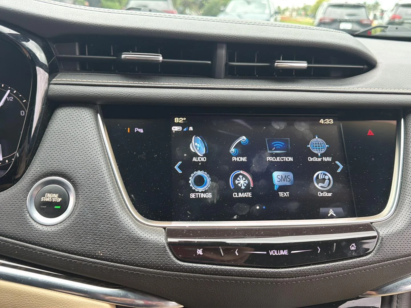 Used 2018 Dark Granite Metallic Cadillac FWD image 7