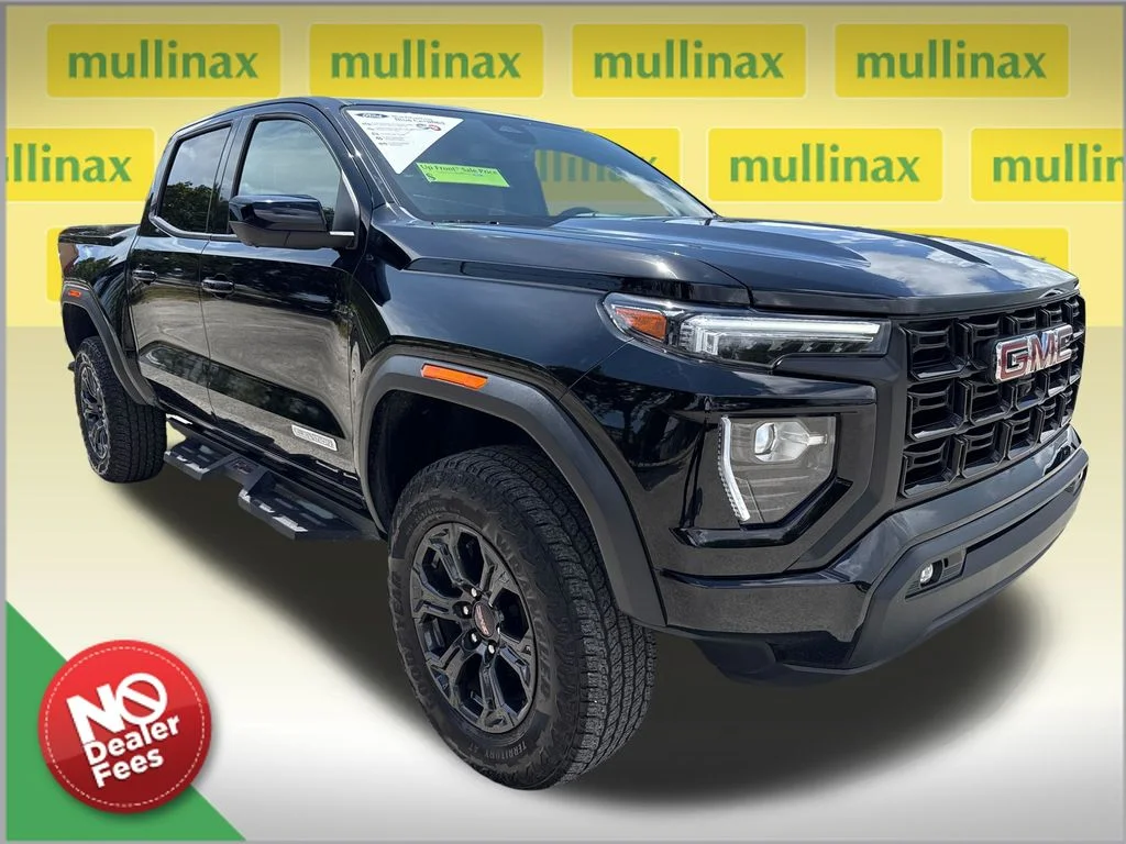 2024 GMC Canyon 2WD Elevation Crew Cab Short Box's photo