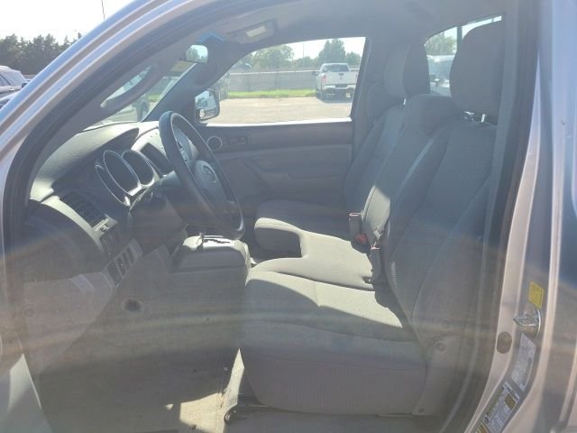 Used 2011 Silver Toyota Base image 9